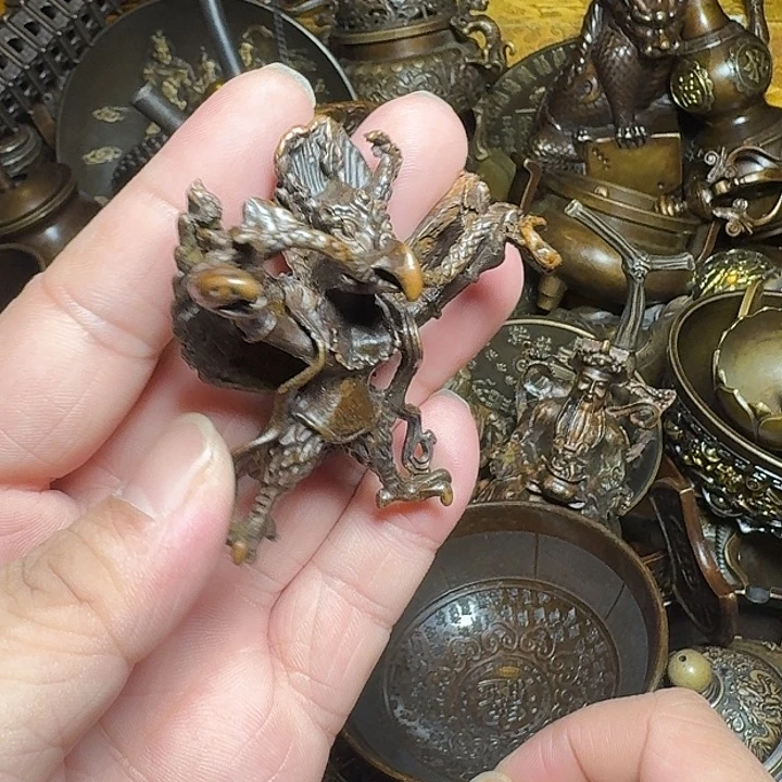 铜器摆件收收藏藏