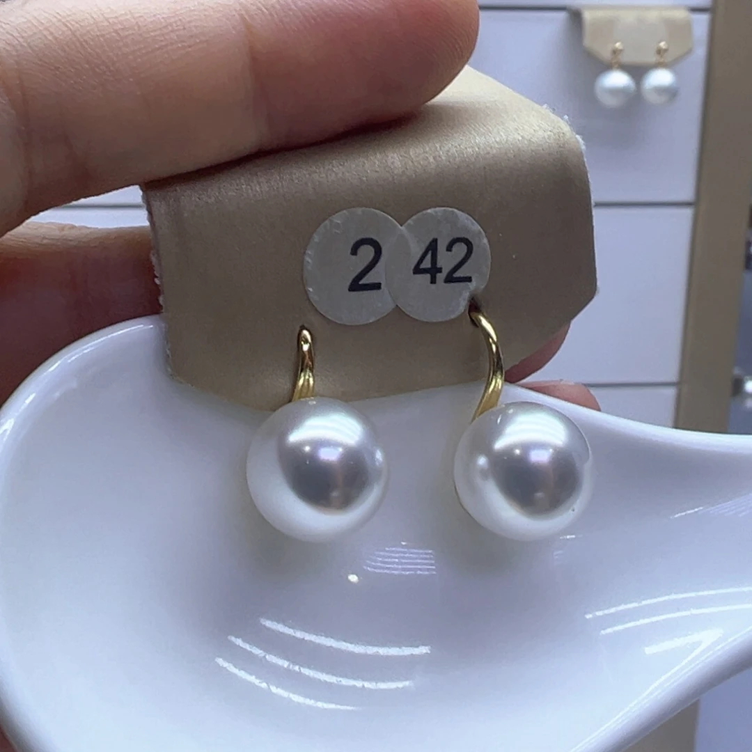 银S925镶嵌淡水珍珠耳饰