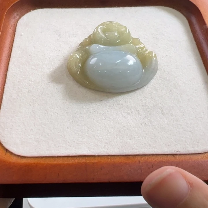 洋****翡翠未镶嵌颈饰翡翠