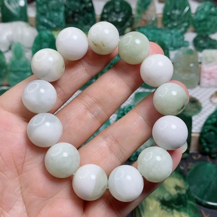 未镶嵌独山玉颈饰