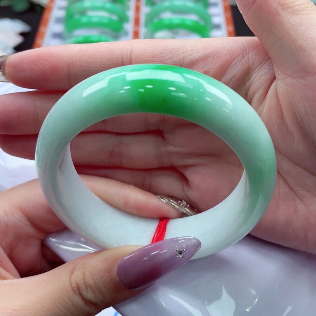 未镶嵌手镯翡翠翡翠