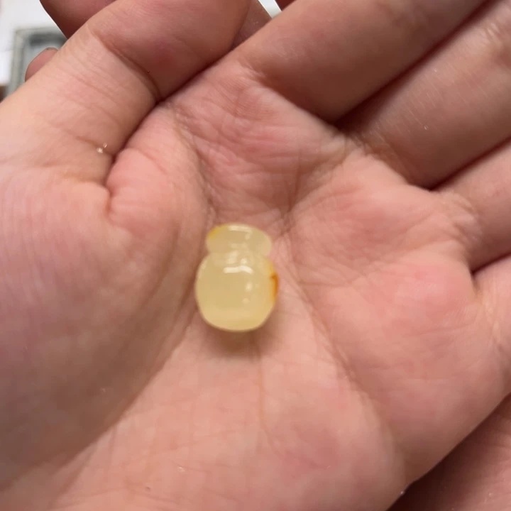 未镶嵌蜜蜡裸石?**** 天然琥珀蜜蜡