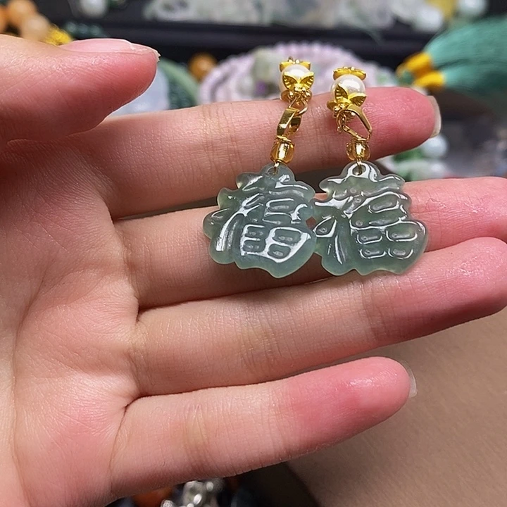 翡翠未镶嵌挂件天然翡翠