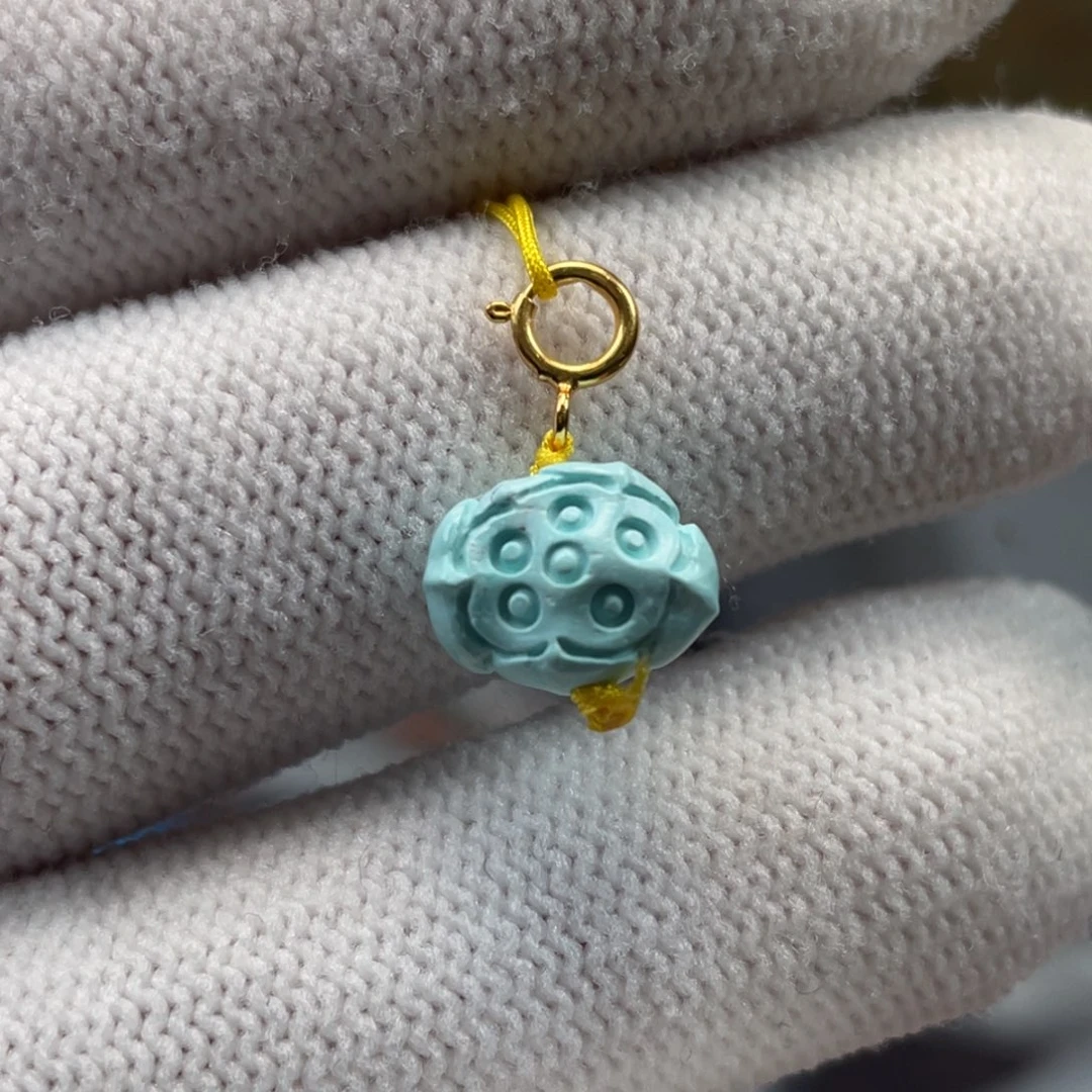 绿松石未镶嵌挂件