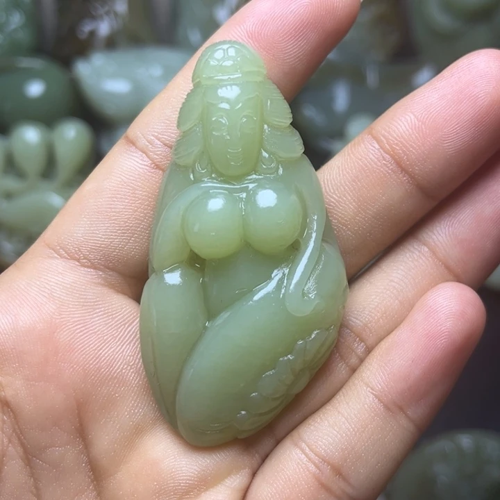 和田玉未镶嵌颈饰