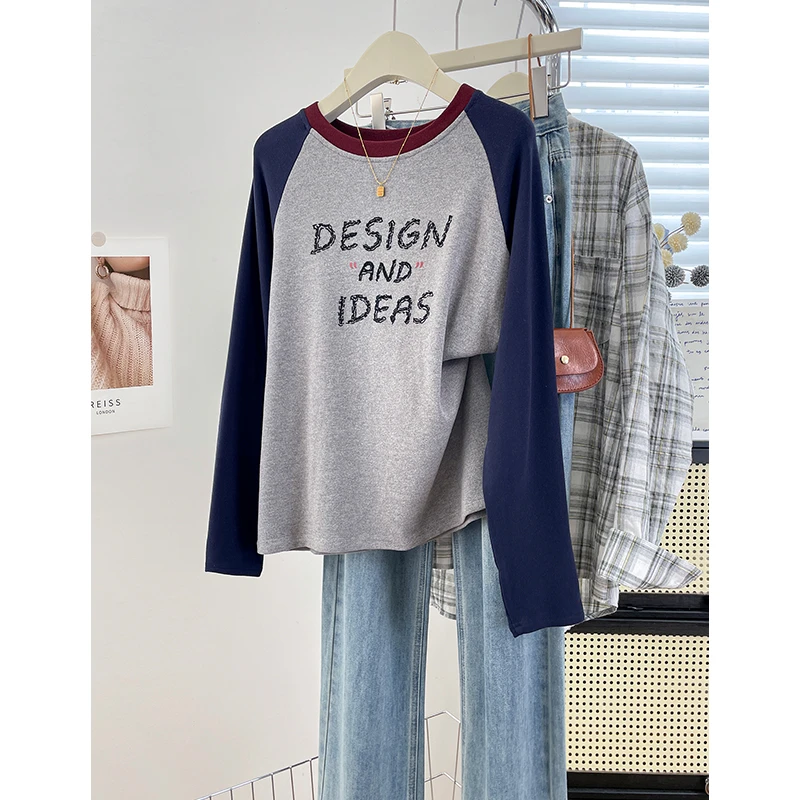 欧货减龄宽松显瘦秋冬内搭插肩袖字母撞色领口双面绒厚款长袖上衣