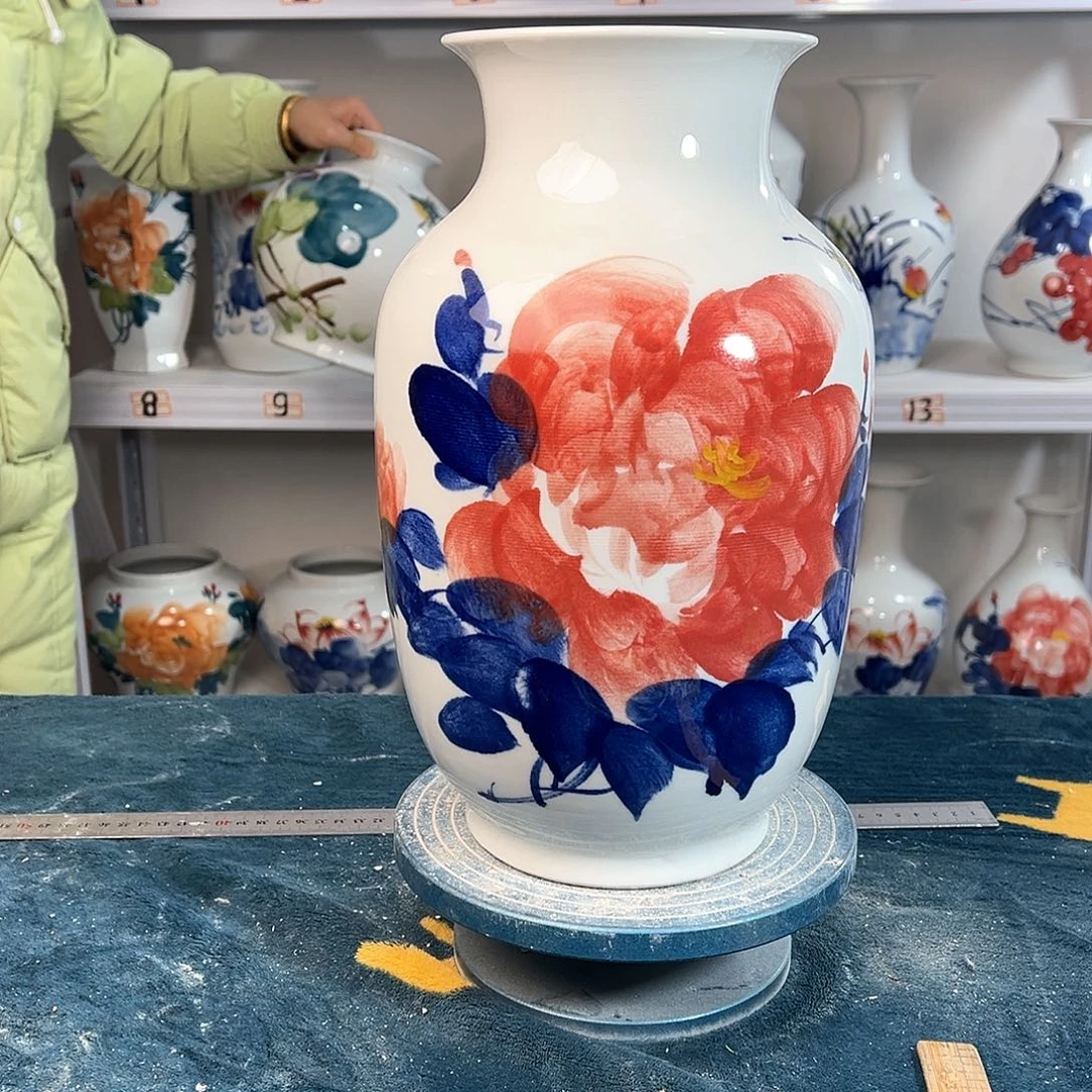 摆件景德镇陶瓷大冬红牡