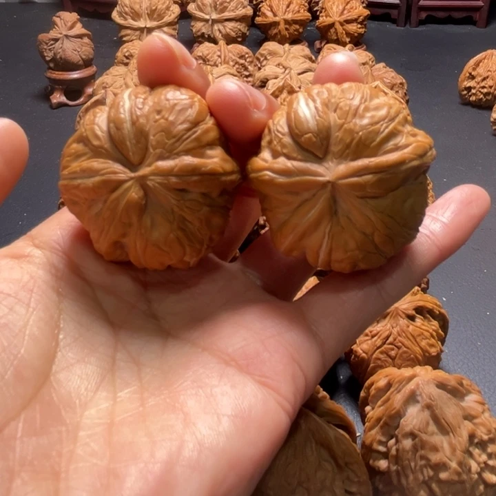 大**.元宝挂角核桃哈哈哈哈哈哈