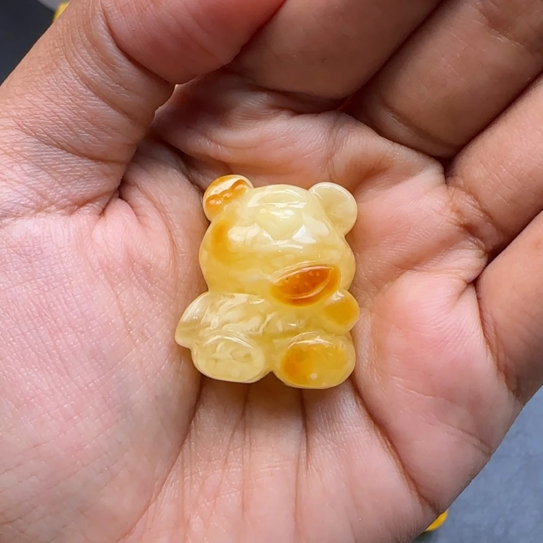琥珀颈饰未镶嵌琥珀