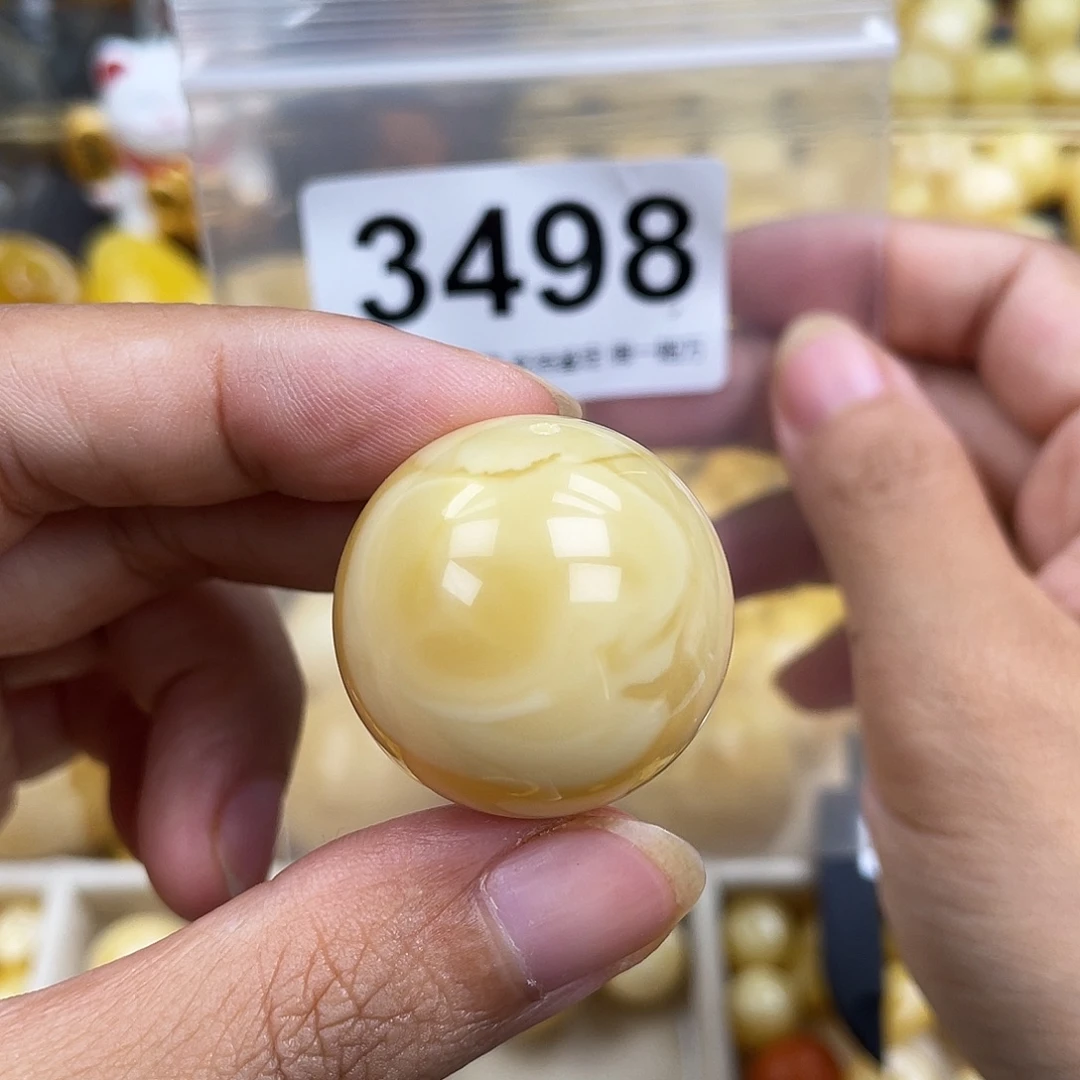 琥珀未镶嵌珠宝奇石27.4