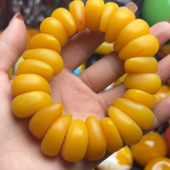 琥珀手串未镶嵌蜜蜡