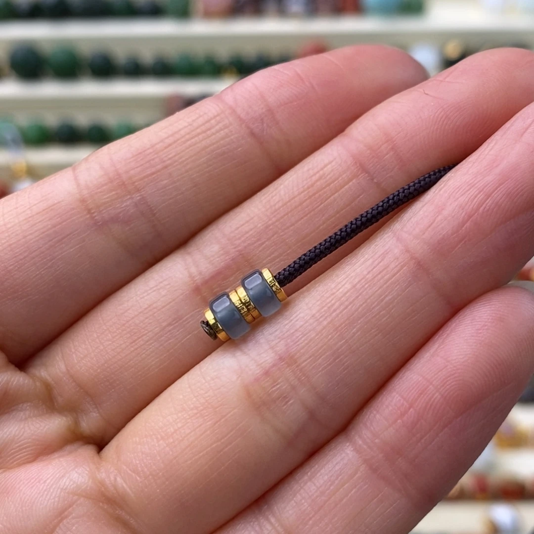 ****图翡翠18K金镶嵌颈饰