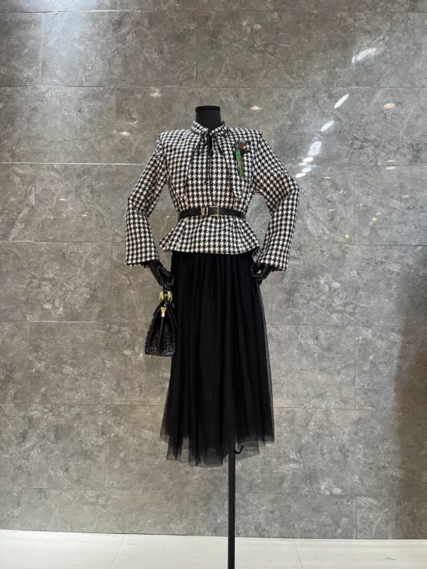 12176-A-2-4-4       新款千鸟格套装裙立领上衣网纱半身裙两件套