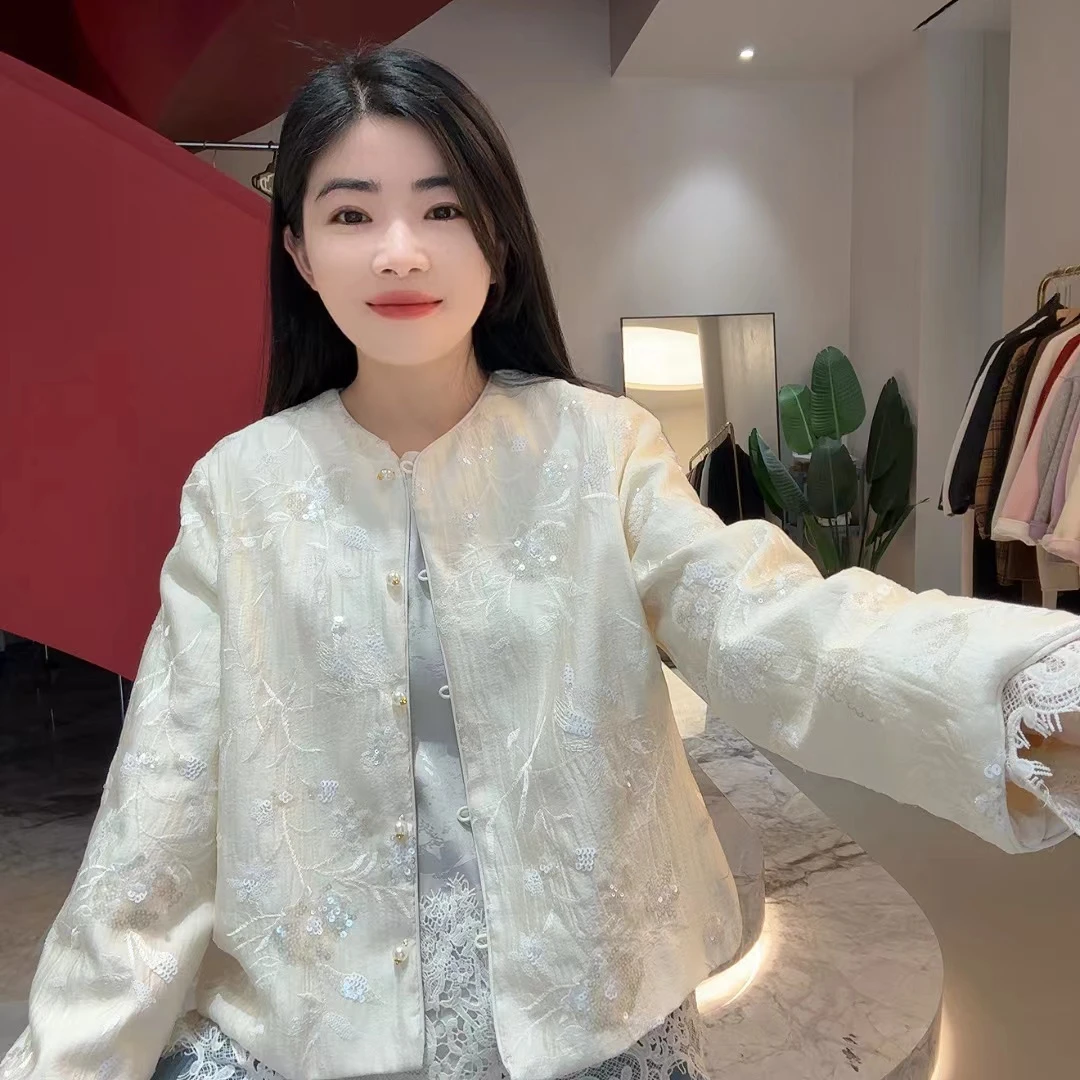 QC 252590 圆领国风刺绣亮片外套重工洋气长袖