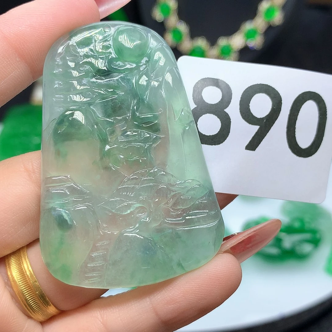 翡翠吊坠(赠链)未镶嵌