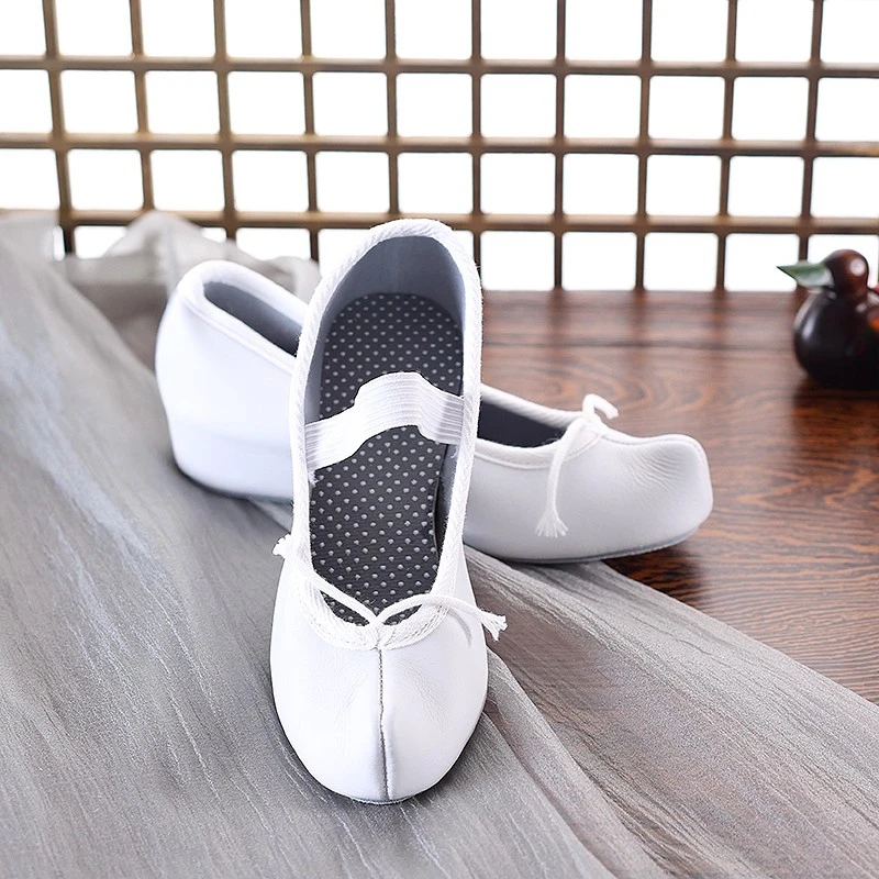 进口女士专用朝鲜族舞蹈勾鞋白色3公分，5公分现货舞蹈鞋鞋子