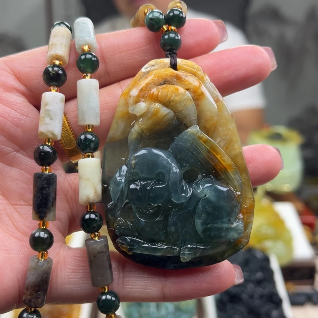 岫玉未镶嵌颈饰挂件