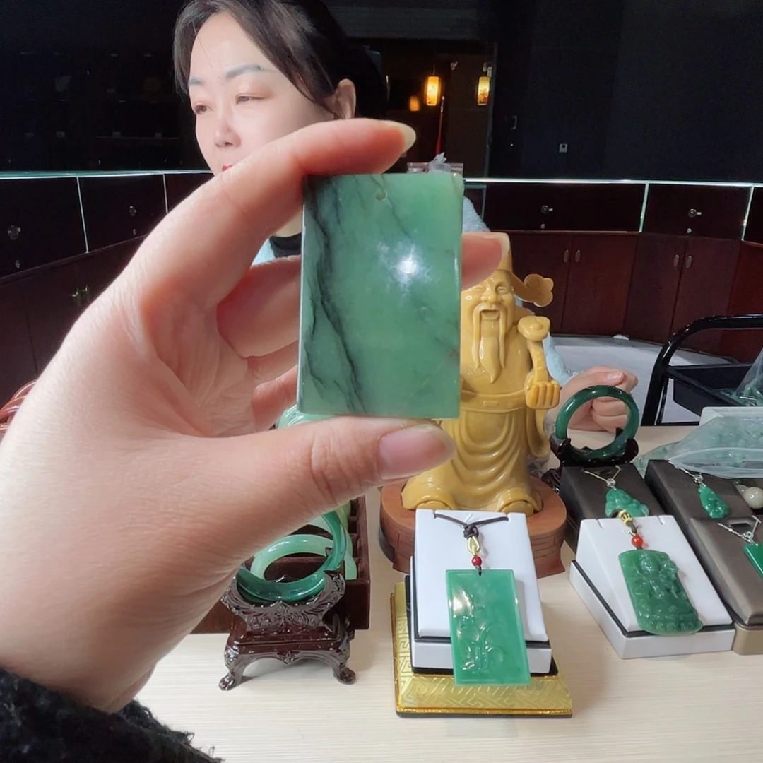 密玉（石英质玉）吊坠未镶嵌