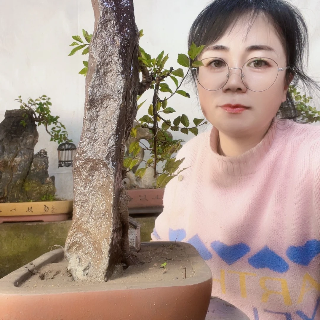 回***坝无花朵直播间不见不散来看看有没有喜欢