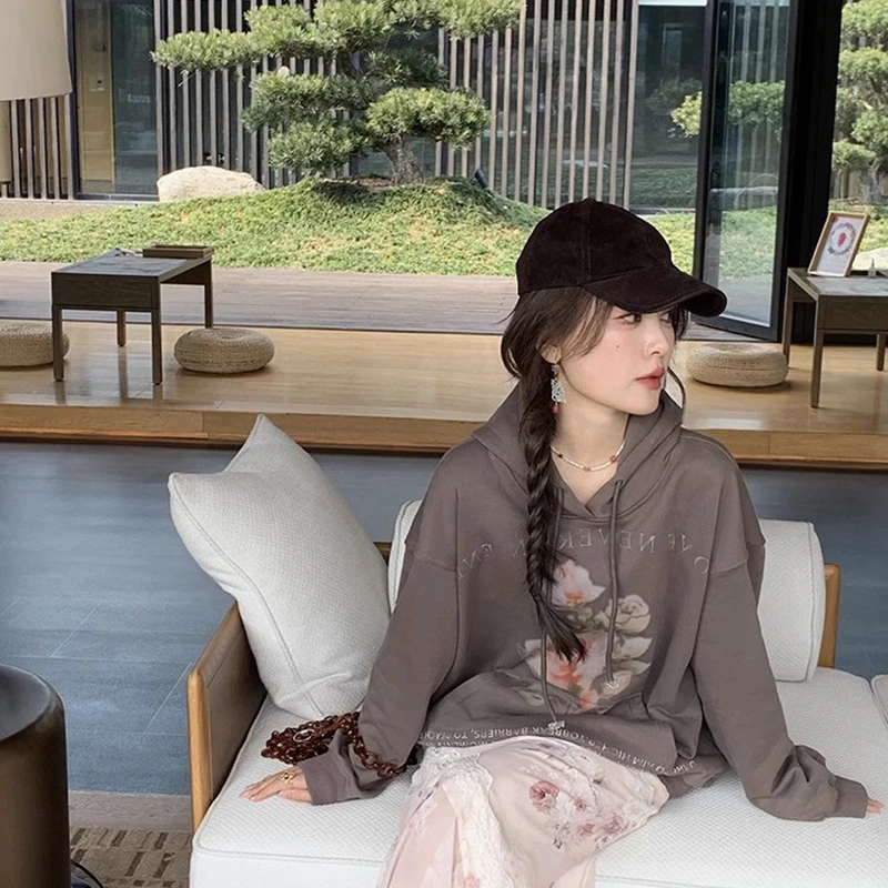 春山玫瑰 公主的约会度假苾杀技 宽松连帽卫衣QT234053