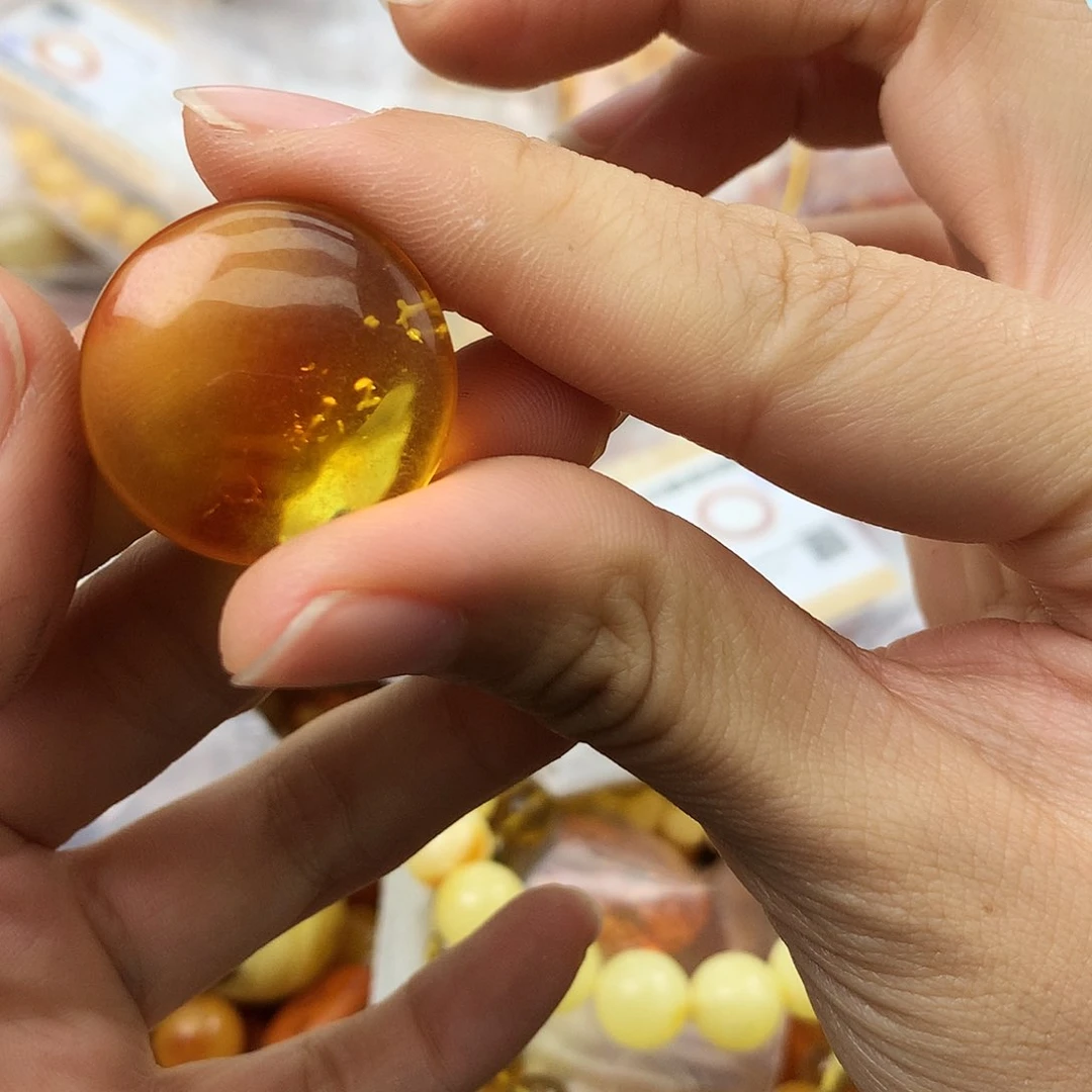 未镶嵌琥珀珠宝奇石