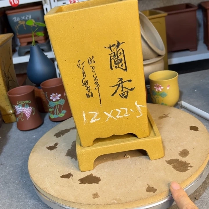 紫砂花盆紫砂花盆