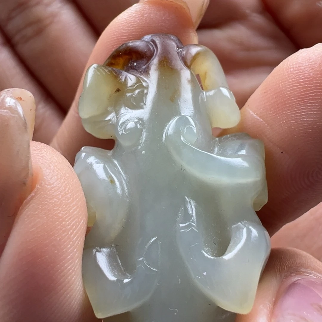 福***前和田玉未镶嵌挂件