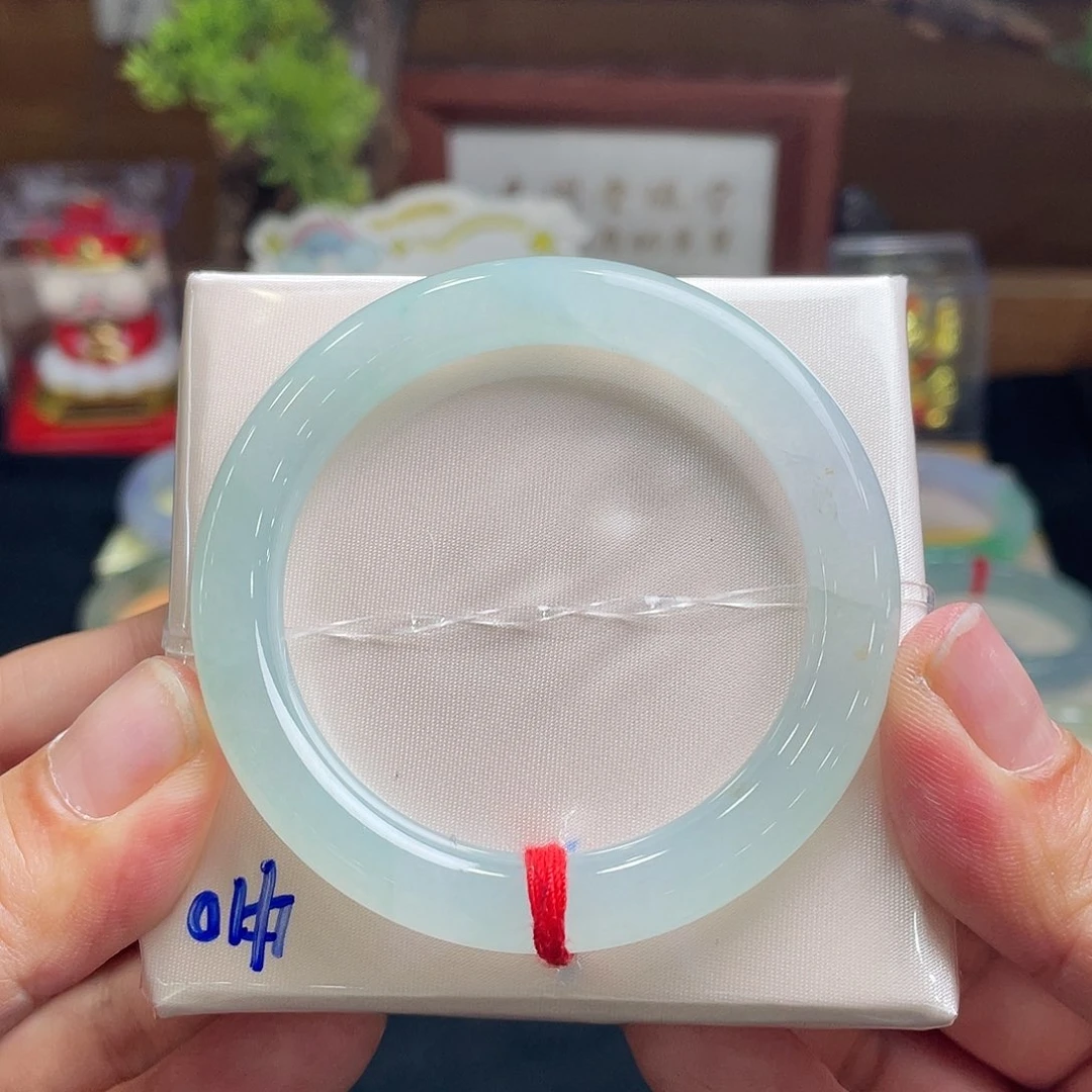 翡翠手镯未镶嵌51圆条
