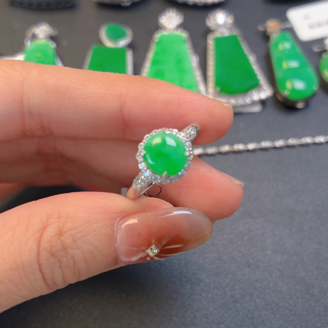 翡翠银S925镶嵌颈饰