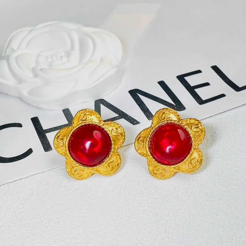 95新 Chanel/香奈儿 中古红琉璃双C花朵耳夹/M51124