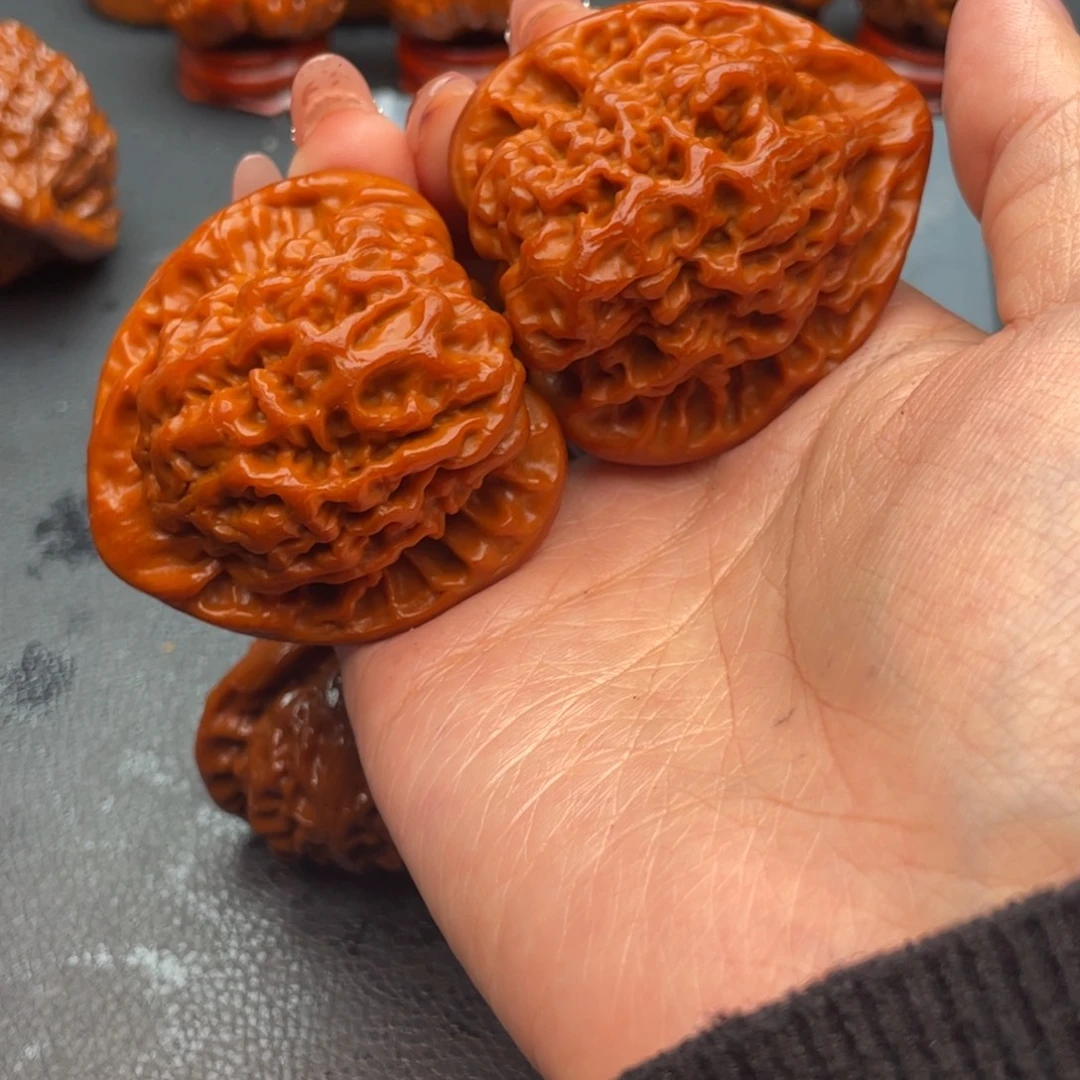 好***在文玩核桃把件官帽