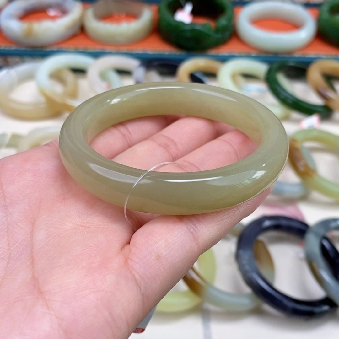 和田玉未镶嵌手镯54.6