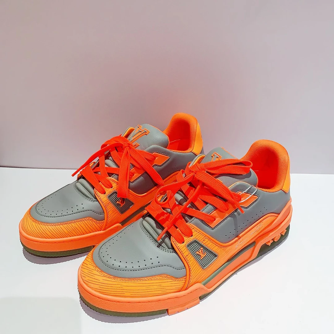 99新 LouisVuitton/路易威登 trainer灰橙板鞋 39码