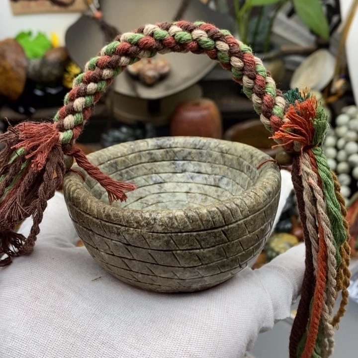 岫岩河磨玉（透闪石质玉）未镶嵌把件
