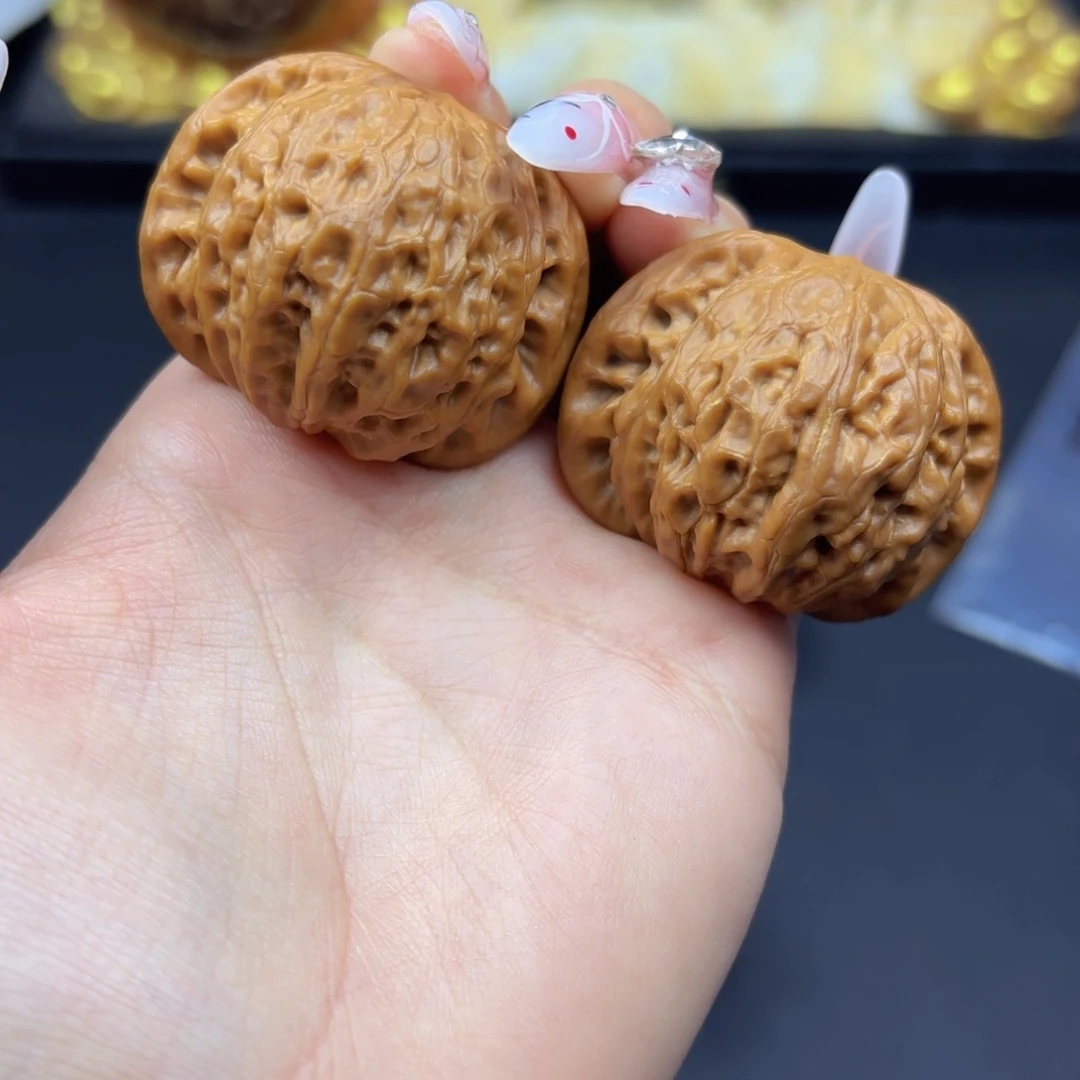 文玩核桃把件铁锤 41