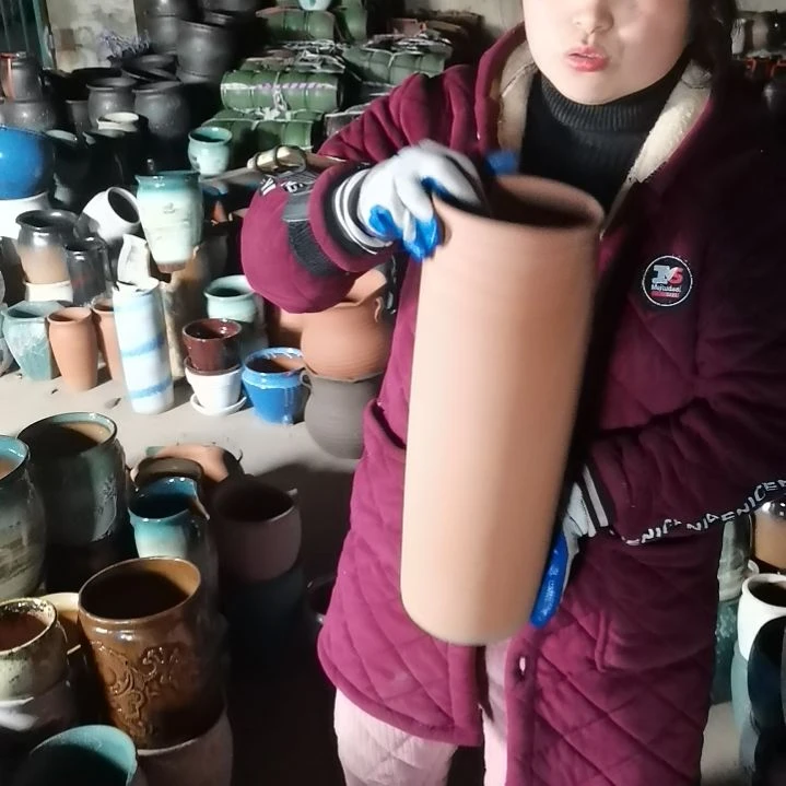 红陶口14高42～瑕疵