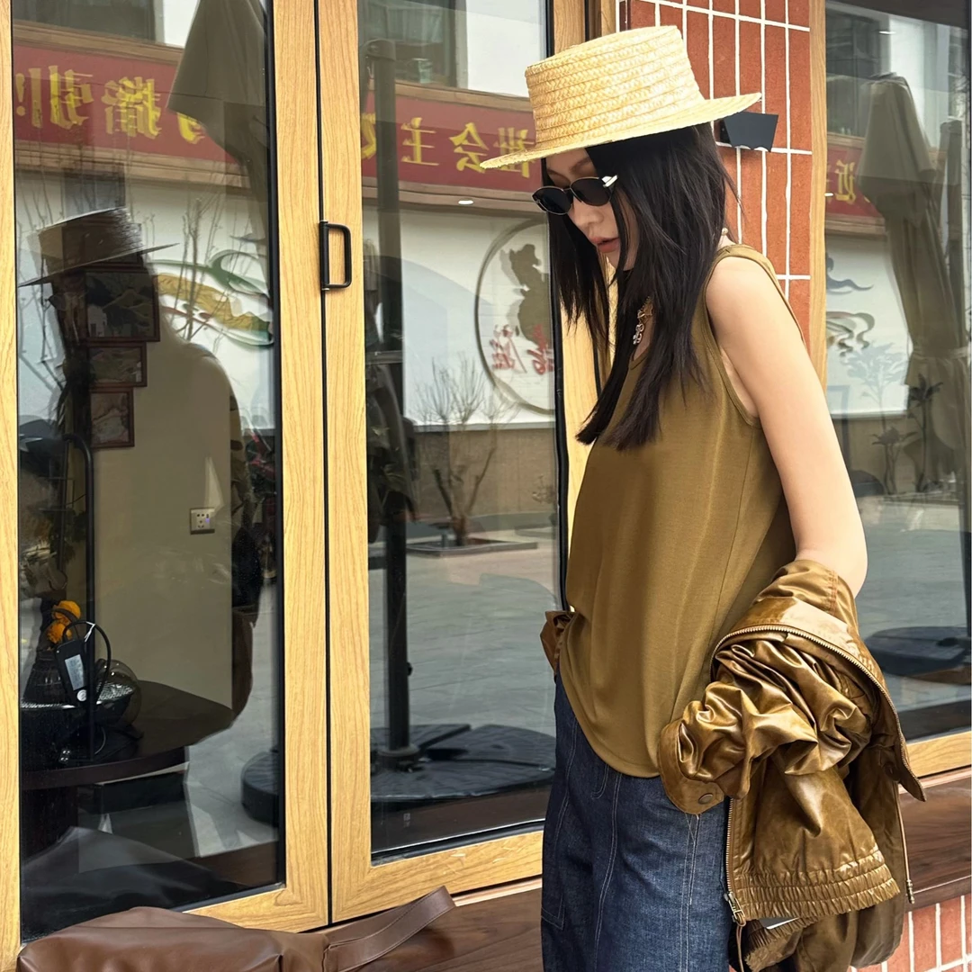 AMASS/阿玛施休闲减龄垂感亲肤薄款纯色内搭无袖吊带背心 5301073