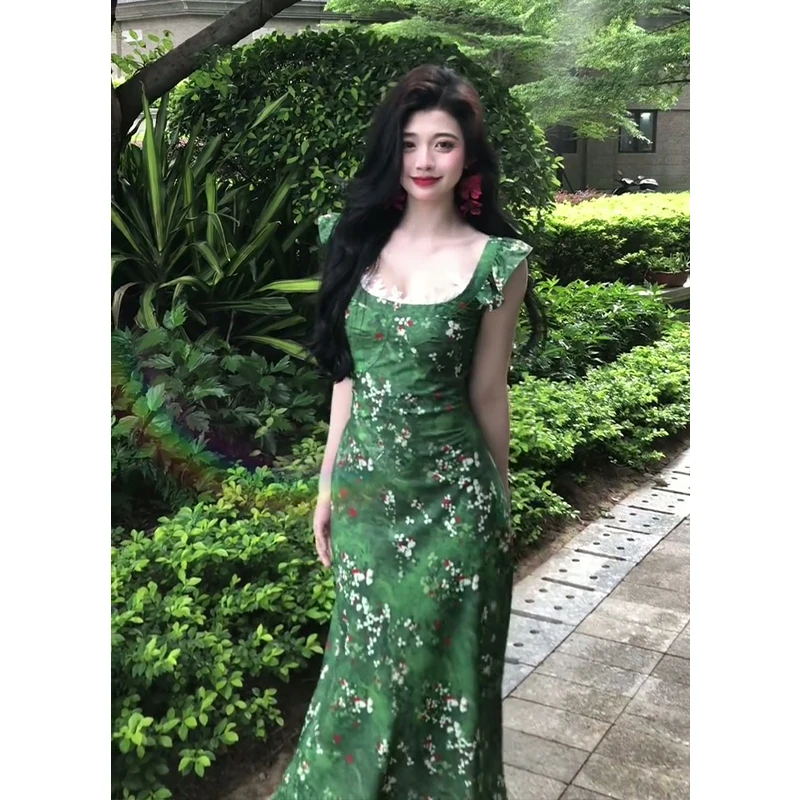连衣裙2025夏季新款法式气质蕾丝方口领碎花收腰显瘦中长款裙子