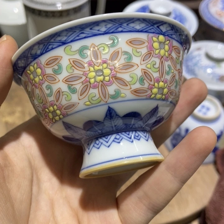 小***子陶瓷艺术品的制作