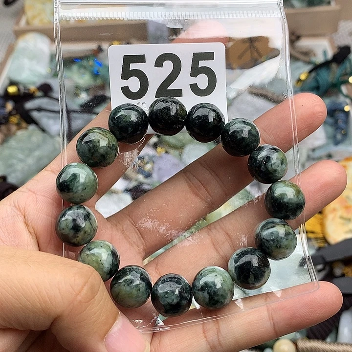 翡翠颈饰未镶嵌幻*翡翠