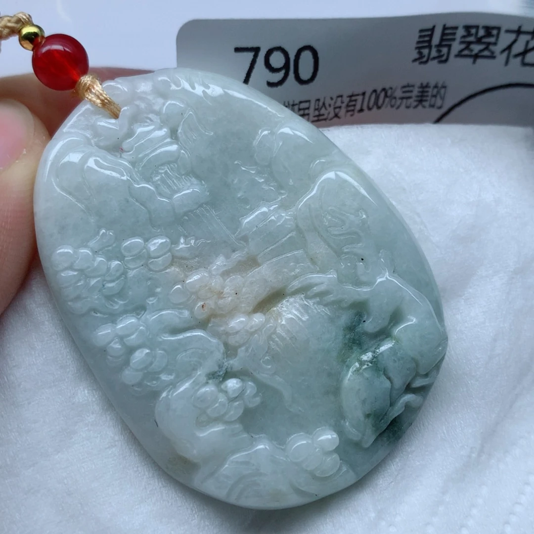 翡翠颈饰未镶嵌牌子