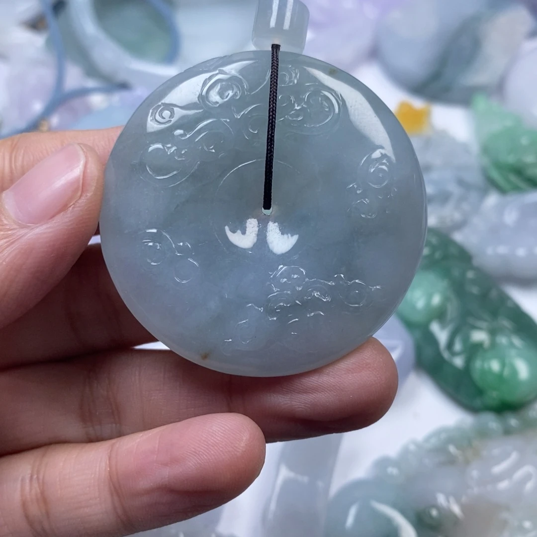 颈饰未镶嵌翡翠布*岛翡翠