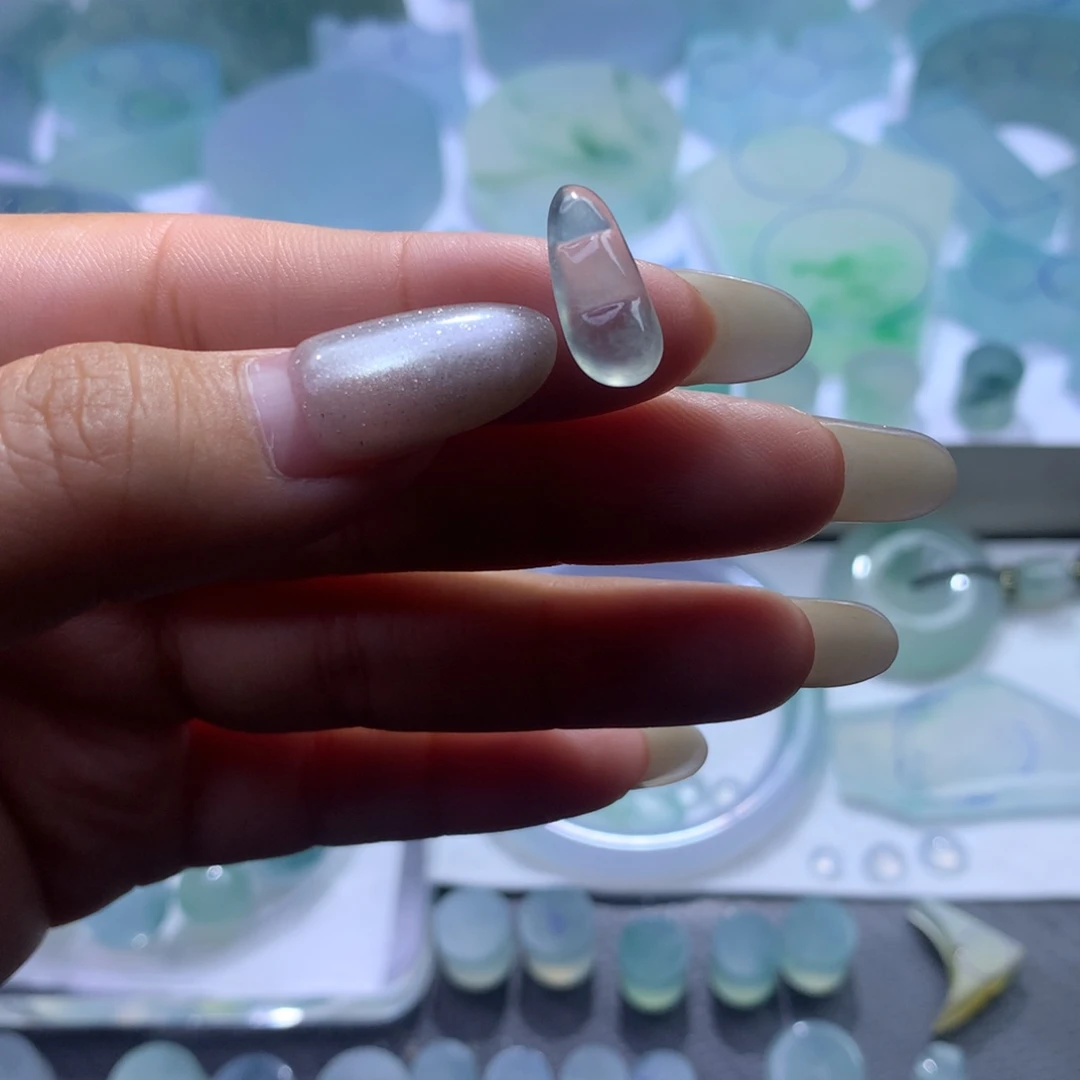 定制翡翠未镶嵌福利