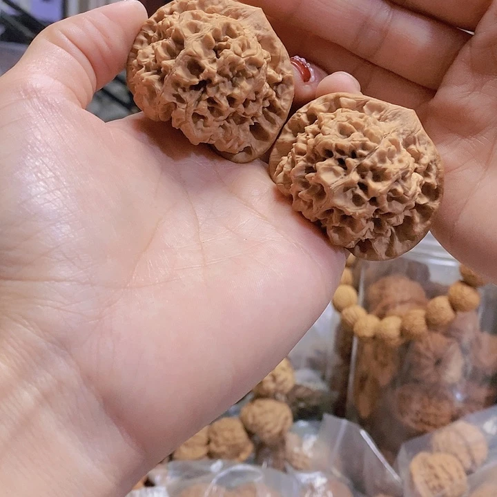 【闪购商品】文玩核桃把件50官帽红皮