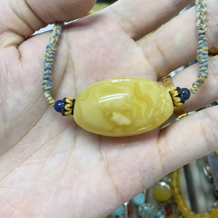 未镶嵌蜜蜡裸石吊坠