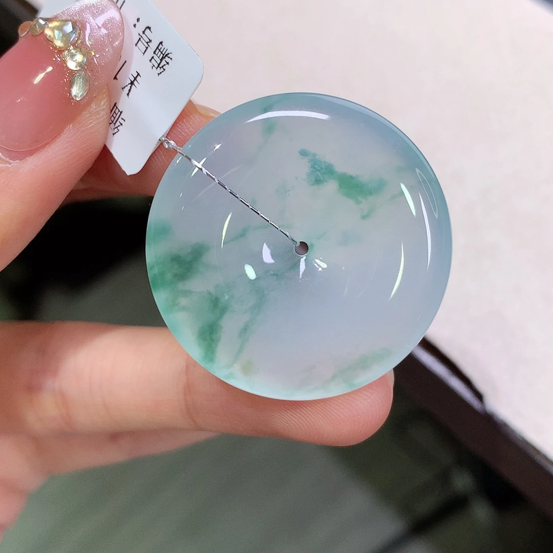 翡翠未镶嵌颈饰编号34