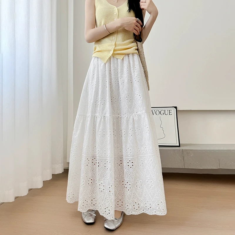 早春白色蕾丝镂空小白裙女2025新款法式重工提花刺绣长裙女半身裙