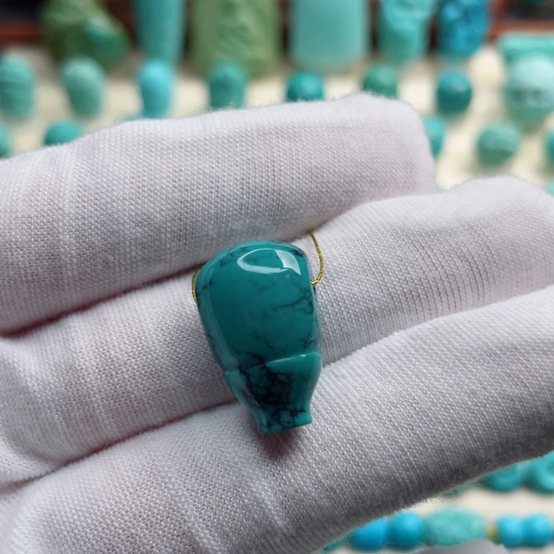 未镶嵌绿松石珠宝奇石