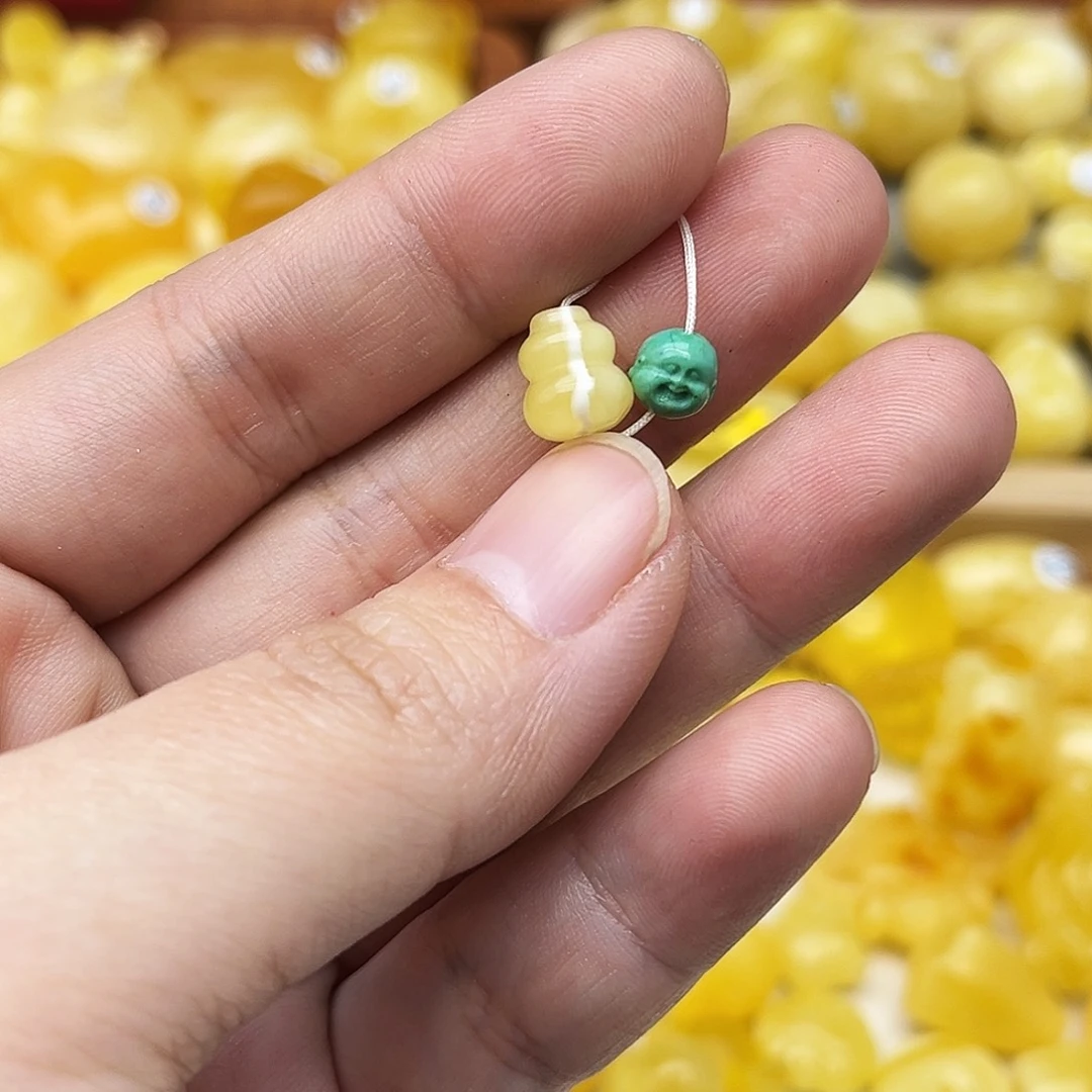 蜜蜡未镶嵌裸石天然
