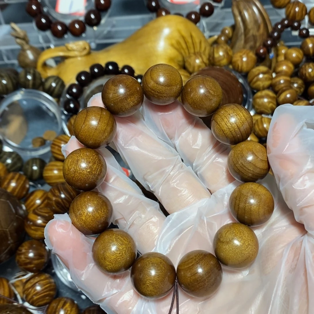 金丝楠木雕工艺品18